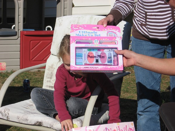 addisons bday party 065.jpg